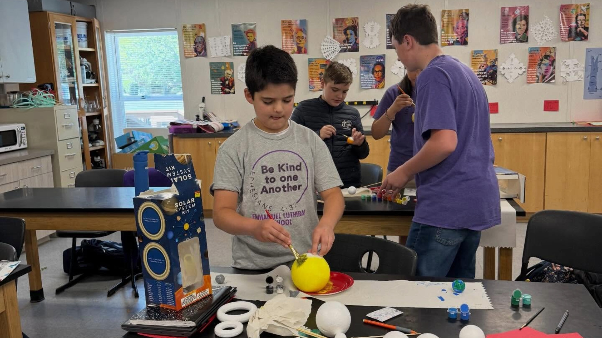 How_Small_Class_Sizes_in_Middle_School_Make_a_Difference Emmanuel Lutheran School - Asheville Christian School - Blog